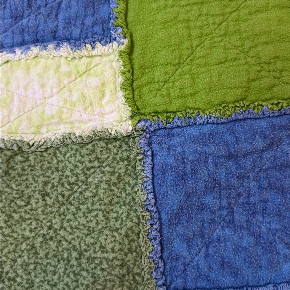 Colorful Patchwork Quilt - Picture 2 of 4